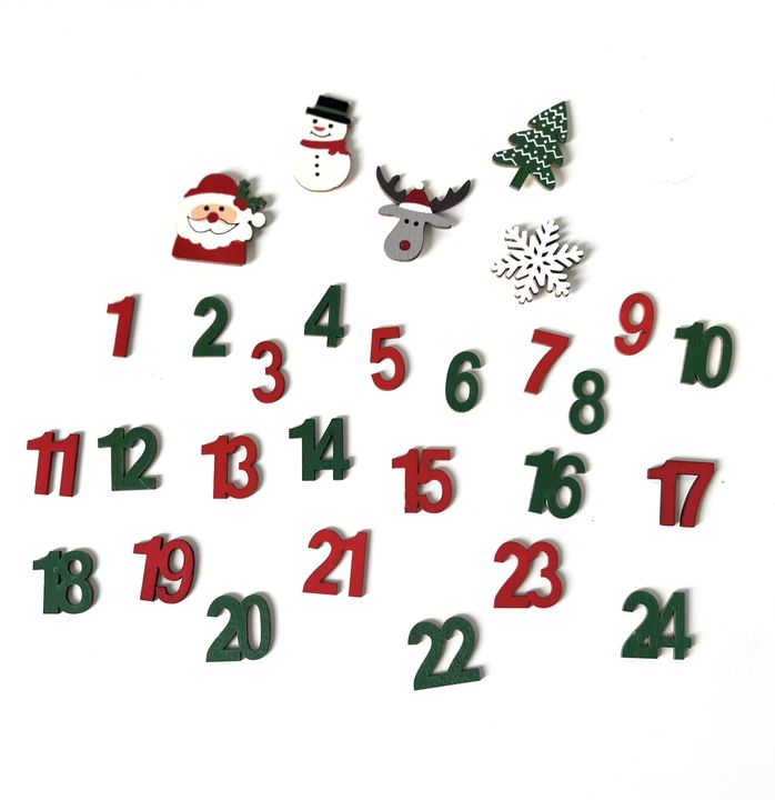 Calendario dell'Avvento con ornamenti in legno  | 29 pezzi