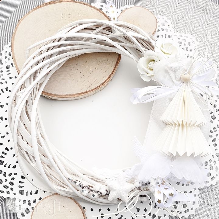 Ramoscelli decorativi 3D con bacche bianche 4 pz